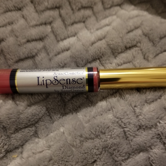 SeneGence Sheer Berry Diamond Lipstick - Picture 4 of 6